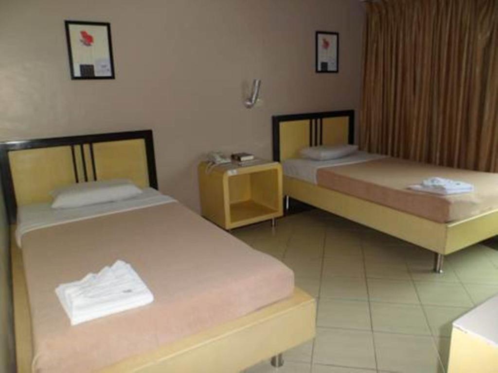 Riverside Inn Babuy Δωμάτιο φωτογραφία