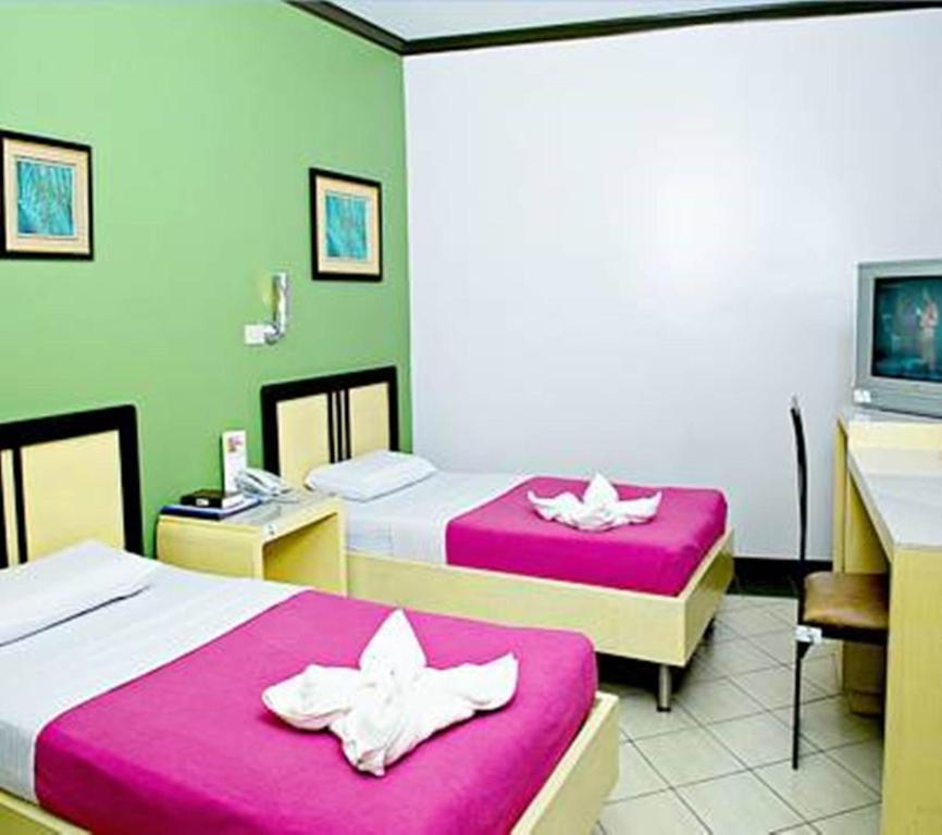 Riverside Inn Babuy Δωμάτιο φωτογραφία